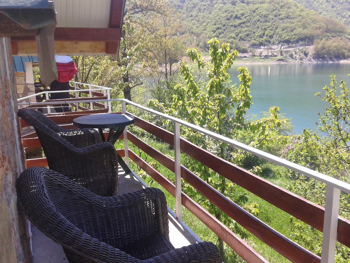 B&B Konak ปลูชิเน ภายนอก รูปภาพ